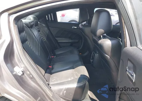 2013 Dodge Charger R/T Max z USA, uszkodzony, nr VIN 2C3CDXDT6DH564188